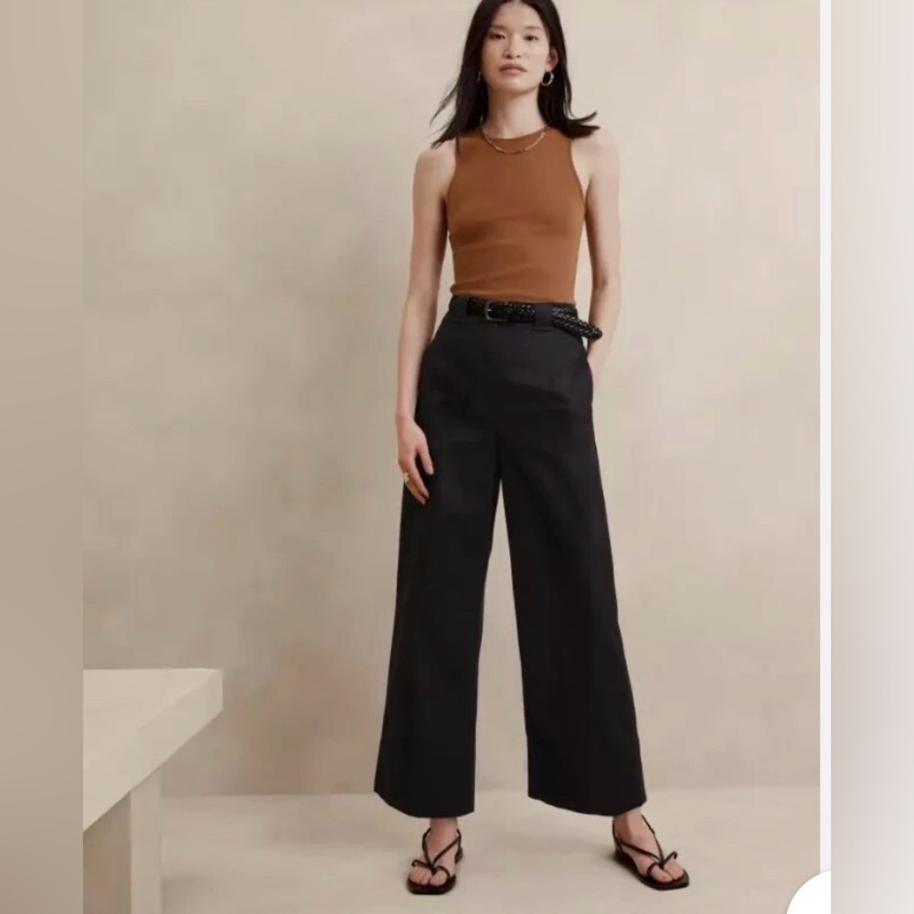 Banana Republic Oceanside Wide-Leg Pants.  Black. 10P.